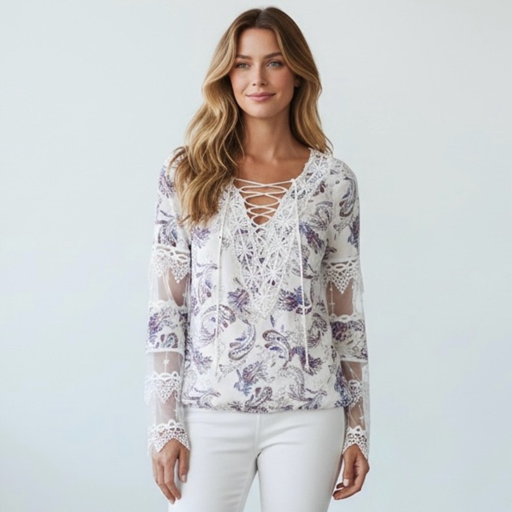 White House Black Market Lace Floral Print Long Flare Sleeve White Blue Blouse